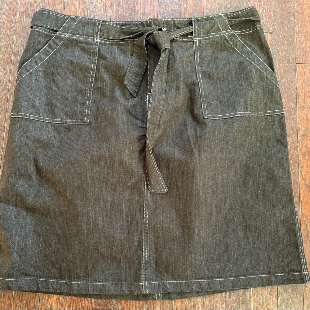 Cato Black A-Line Knee-Length Skirt with Tie Front